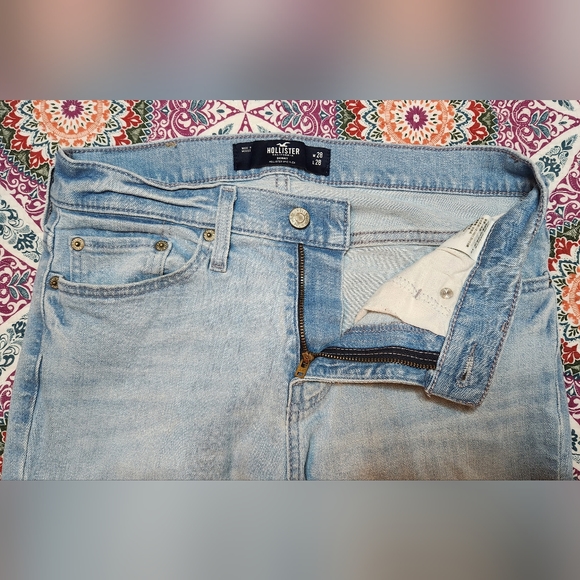 Hollister Men's Epic Flex Light Wash Skinny Jeans - Size 28W/28L - Picture 6 of 8